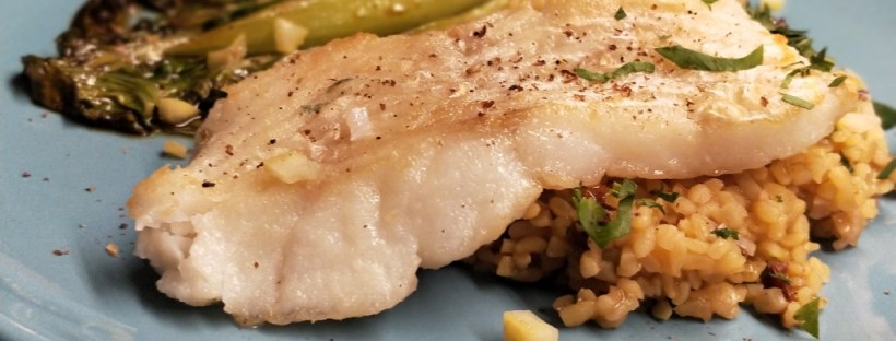 Kabeljau, Bulgur mit Salz-Zitrone und Pak Choi