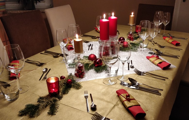 Weihnachtsmenü - Essen mit Freunden 