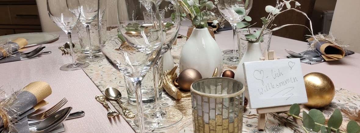 „Auf ein neues Jahr!“ 2022 – Essen mit Freunden