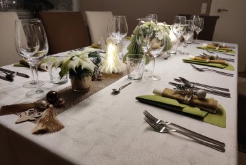 Weihnachts-Edition 2024 - Essen mit Freunden